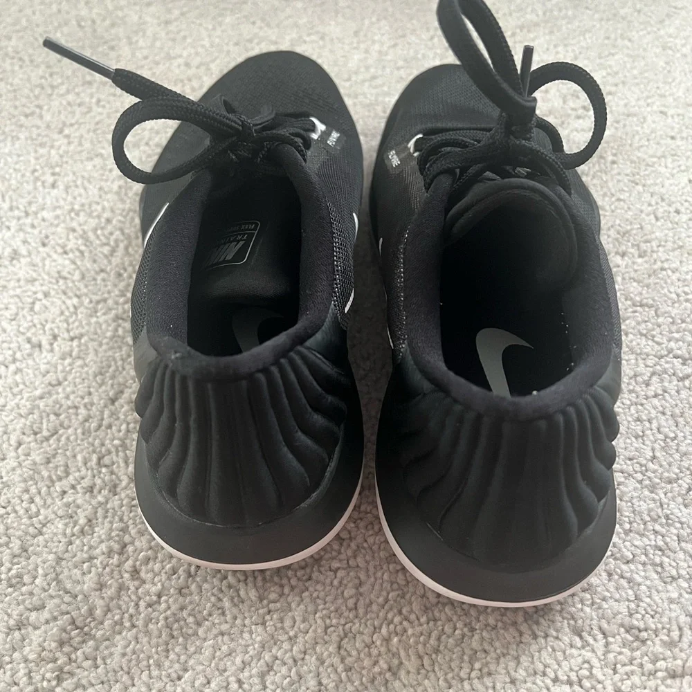 Women’s Nike Flex Supreme TR5 Training Running Sneakers - Picture 4 of 11